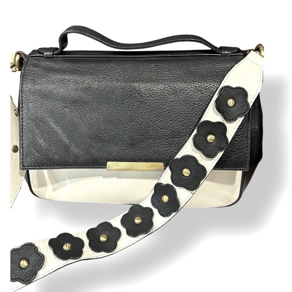 Paradox Leather Black and White Floral Strap Bag - Picture 2 of 12